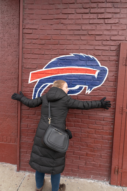 Jess feels an instant love for Buffalo, New York