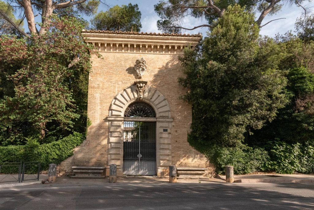 The via Matonatta leads up to Il Rosetto, our farm stay in Assisi, Italy 